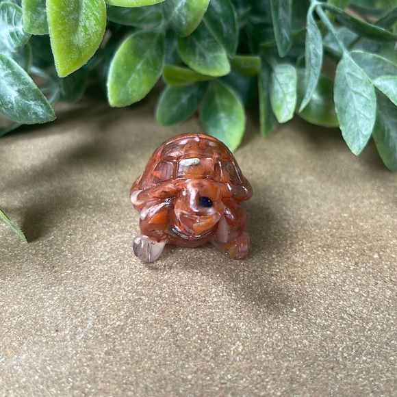 Red Jasper & Resin Sculpted Crystal Turtle - Picture 2 of 5